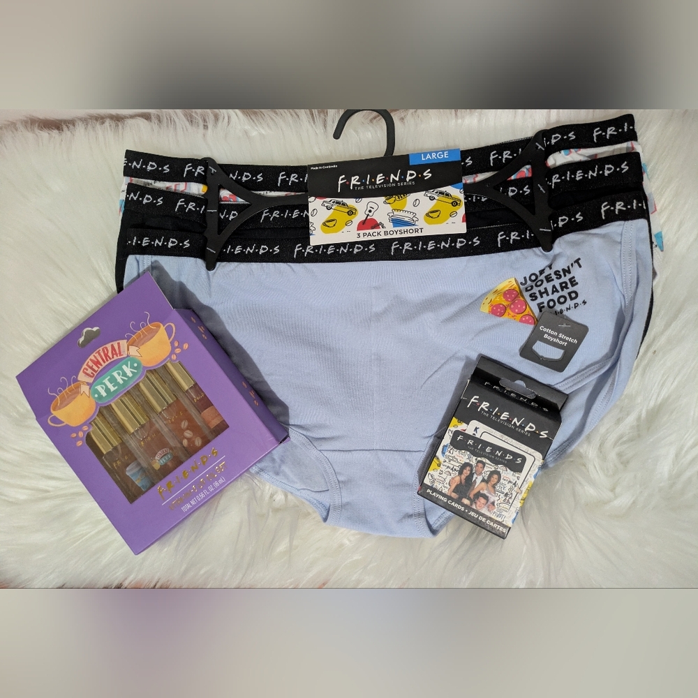 Friends TV Series Bundle 3-pack Boyshort Panties Playing Cards & Lip Care New!